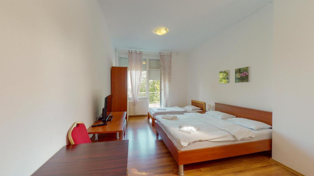 Planinarski Centar Petehovac Delnice Bagian luar foto