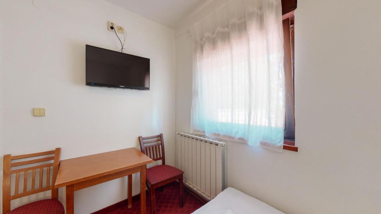 Planinarski Centar Petehovac Delnice Bagian luar foto